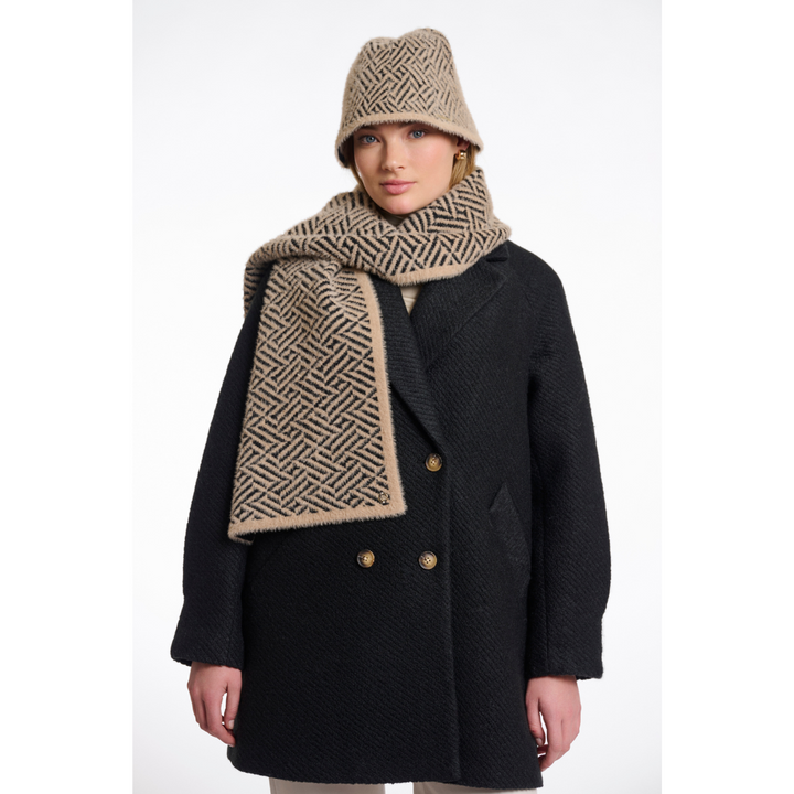 Rino & Pelle Leah strikket tørklæde - Sand Graphic
